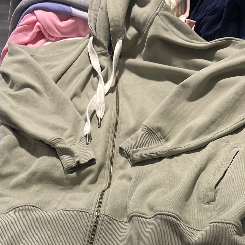 American Eagle Olive Green Zip-Up Hoodie